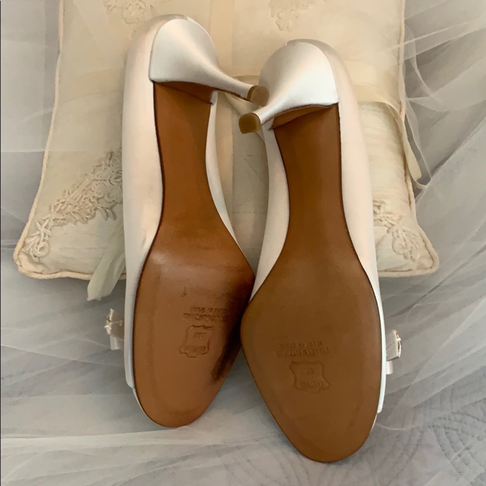 💍🥂 Stuart Weitzman Peep Toe Heels - Picture 6 of 8